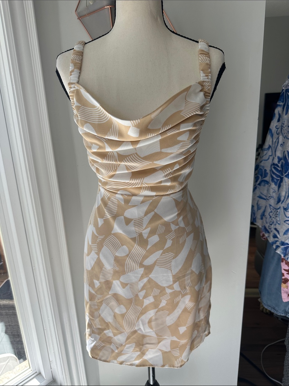 FOREVER 21 Tan Beige & White Cowl Neck Mini Dress Party Beach Summer Size Large